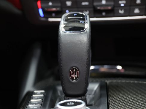 Used 2021 Maserati Levante GTS AWD/4WD image 46