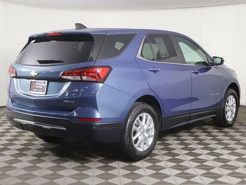 Used 2024 Chevrolet Equinox LT AWD/4WD image 9
