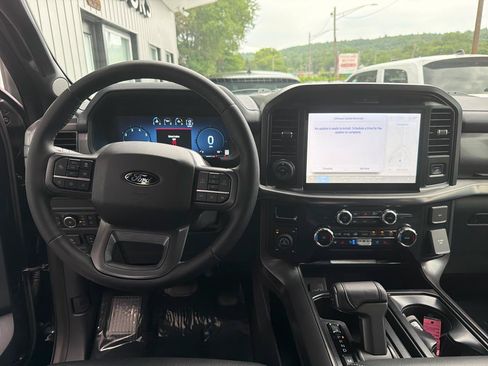 Used 2025 Ford F150 Lariat w/ Equipment Group 501A Mid AWD/4WD image 17