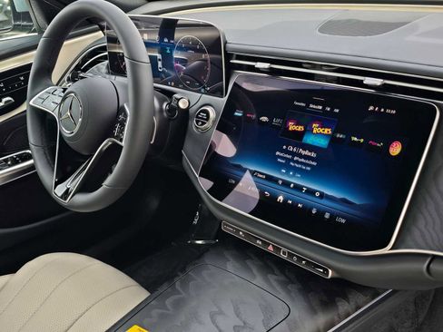 New 2026 Mercedes-Benz E 350 Sedan image 10