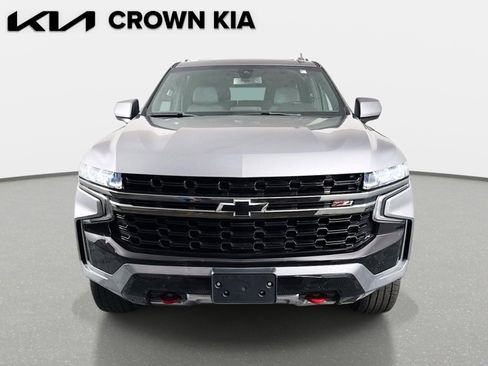 Used 2022 Chevrolet Suburban Z71 image 2