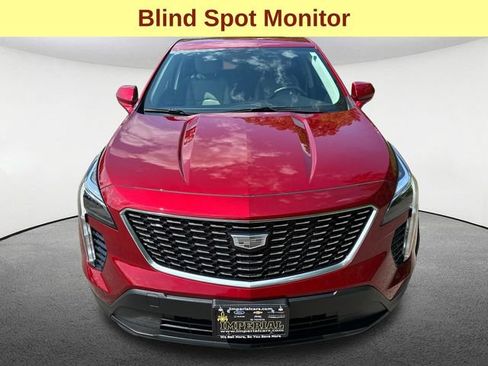 Used 2023 Cadillac XT4 Luxury w/ LPO, Onyx Lite Package AWD/4WD image 4