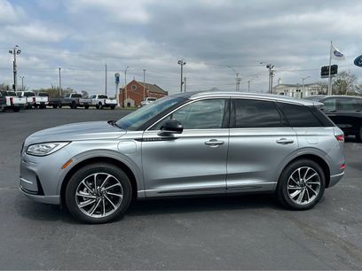 Used 2024 Lincoln Corsair Grand Touring w/ Rear Removable Package Tray