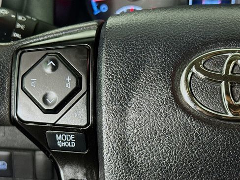 Used 2022 Toyota Tacoma SR image 13