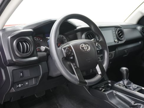 Used 2021 Toyota Tacoma SR w/ SR Convenience Package RWD image 10