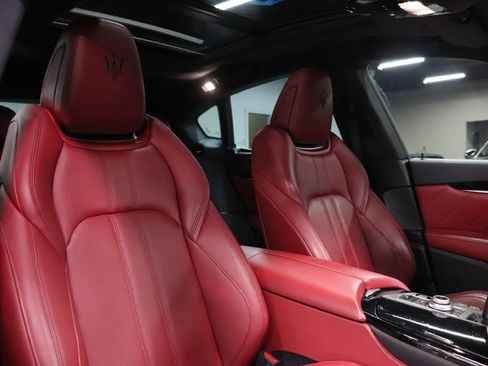 Used 2020 Maserati Levante GranSport image 24