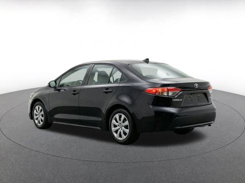 Used 2025 Toyota Corolla LE FWD image 7