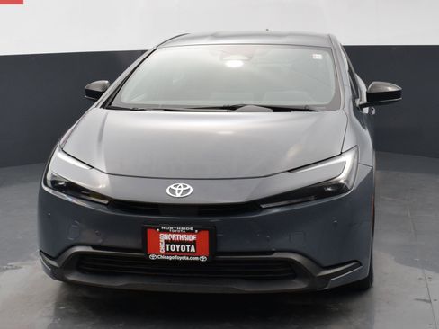 Used 2025 Toyota Prius LE image 7