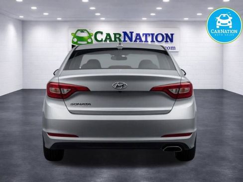 Used 2017 Hyundai Sonata SE FWD image 5