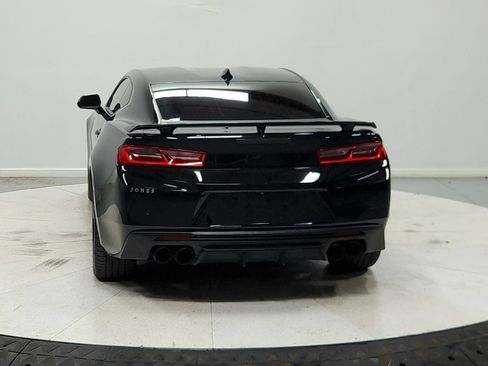 Used 2016 Chevrolet Camaro SS RWD image 7