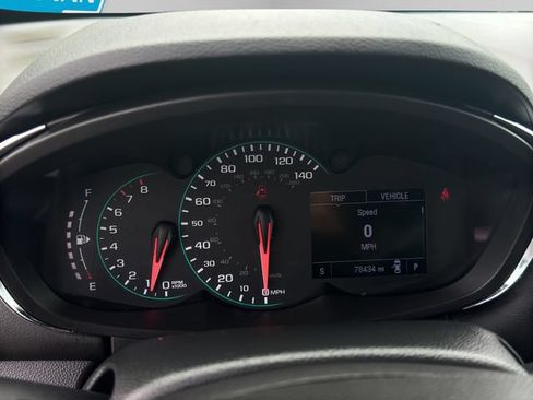 Used 2019 Chevrolet Trax LT w/ LT Convenience Package FWD image 11