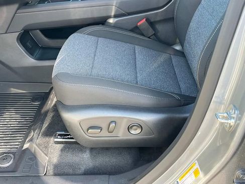 New 2026 GMC Acadia Elevation image 25