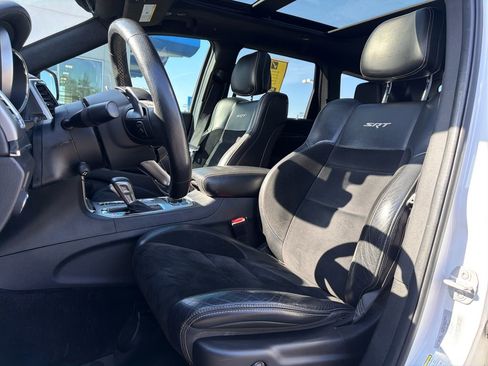 Used 2017 Jeep Grand Cherokee SRT AWD/4WD image 10