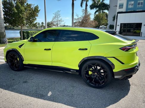 Used 2024 Lamborghini Urus Performante AWD/4WD image 9