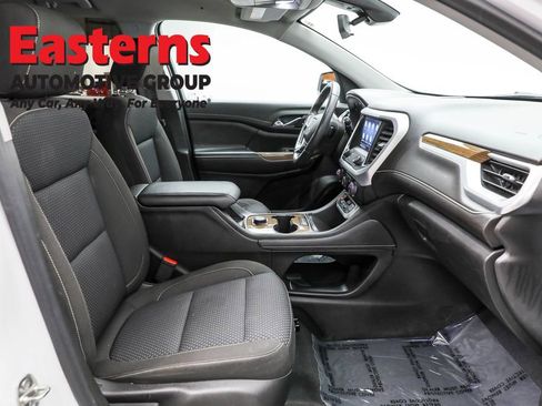 Used 2022 GMC Acadia SLE image 26