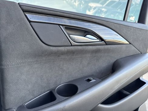 Used 2019 Cadillac Escalade ESV Platinum image 52