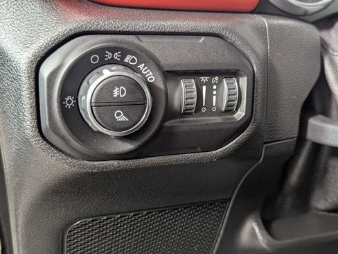 Used 2020 Jeep Gladiator Rubicon AWD/4WD image 13