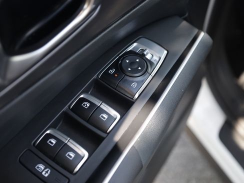 Used 2024 Kia Sorento S FWD image 16