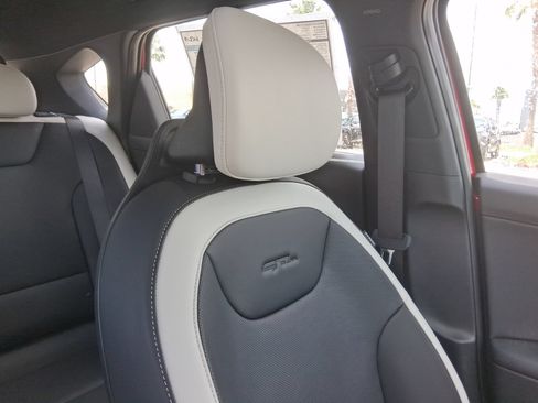 New 2026 Kia K4 GT-Line w/ GT-Line Premium Package FWD image 19