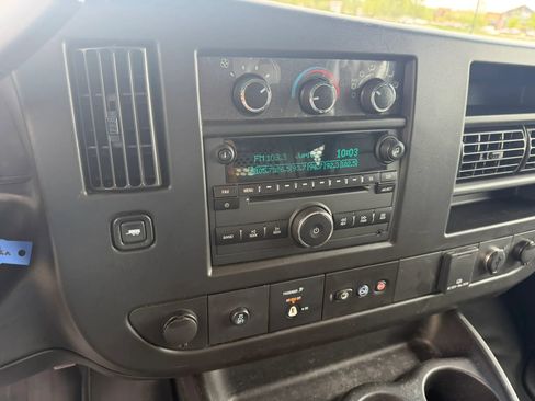 Used 2019 GMC Savana 2500 w/ Driver Convenience Package image 16