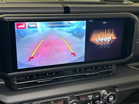 Used 2024 Jeep Wrangler High Altitude image 24