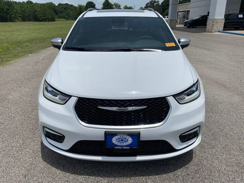 Used 2026 Chrysler Pacifica Pinnacle FWD image 10