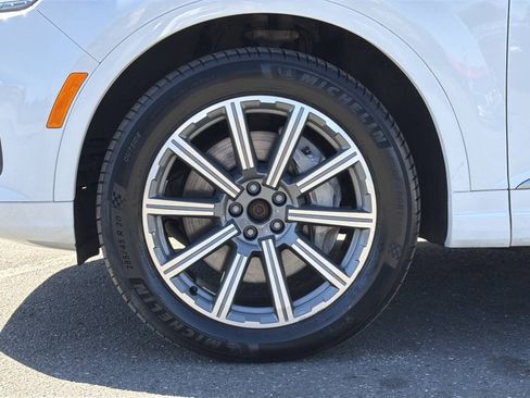 Used 2017 Audi Q7 3.0T Prestige AWD/4WD image 2