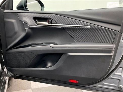 Used 2025 Toyota Camry SE image 27