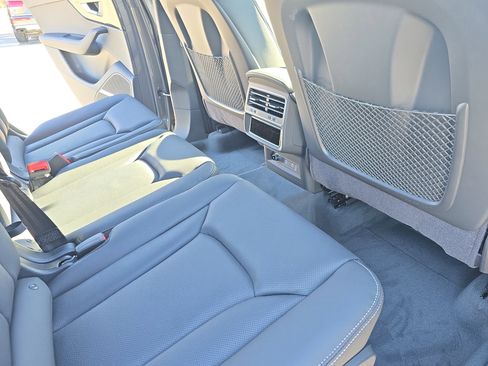 New 2026 Audi Q7 3.0T Premium Plus AWD/4WD image 11