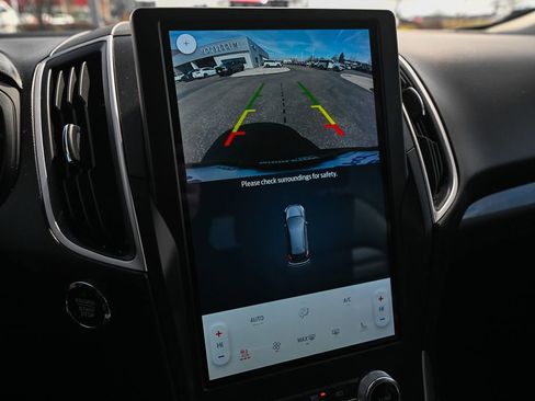 Certified 2024 Ford Edge SEL w/ Convenience Package image 38