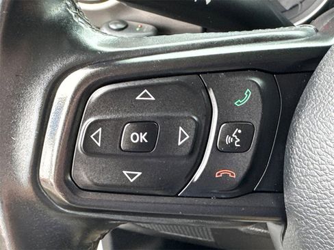 Used 2018 Jeep Wrangler Unlimited Sport S image 31