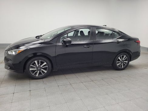 Used 2021 Nissan Versa SV FWD image 2