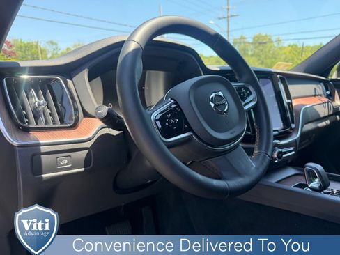 Certified 2023 Volvo XC60 B5 Plus w/ Climate Package AWD/4WD image 17