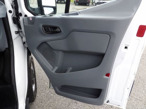 Used 2019 Ford Transit 250 138 image 25