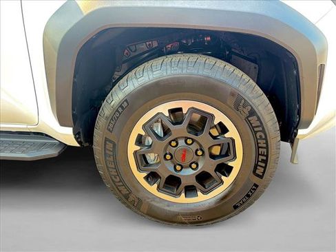 Certified 2025 Toyota 4Runner TRD Off-Road Premium AWD/4WD image 8