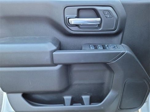 New 2024 GMC Sierra 2500 Pro w/ Convenience Package image 18