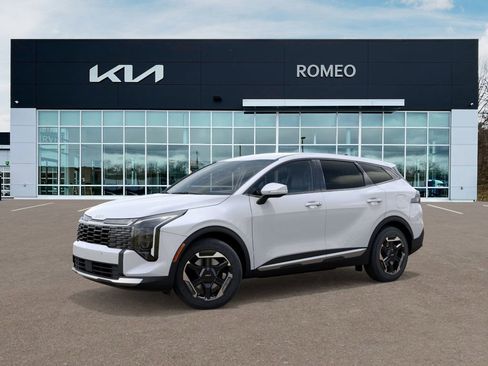 New 2026 Kia Sportage S image 2