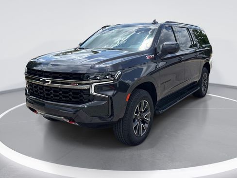 Used 2022 Chevrolet Suburban Z71 AWD/4WD image 3
