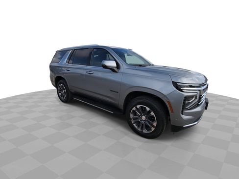 Used 2025 Chevrolet Tahoe LT w/ Comfort Package RWD image 2