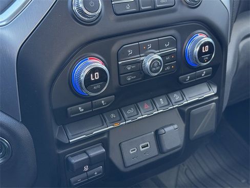 Used 2021 GMC Sierra 1500 Elevation image 28