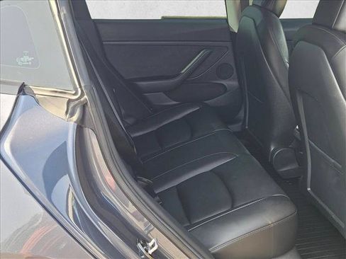 Used 2022 Tesla Model 3 RWD image 18