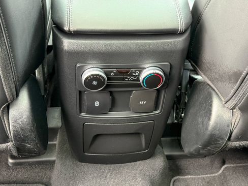 Certified 2022 Ford Explorer XLT w/ Equipment Group 202A image 23