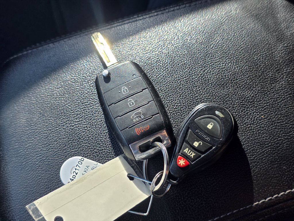 Used 2016 Kia Sorento LX AWD/4WD image 37