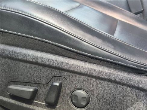 Used 2021 Kia Telluride S FWD image 4