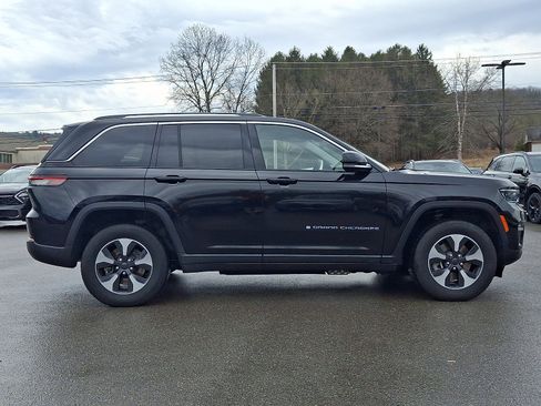 Used 2024 Jeep Grand Cherokee Limited 4xe image 7