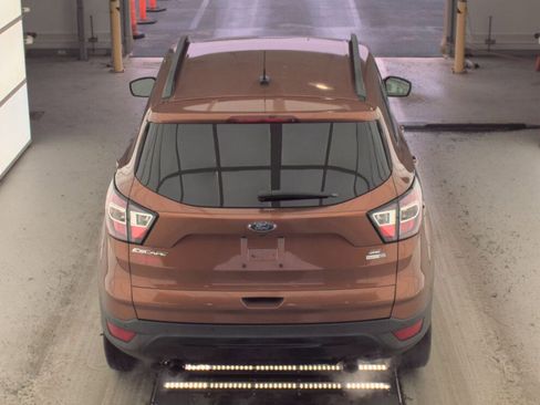 Used 2017 Ford Escape SE w/ Equipment Group 201A image 8