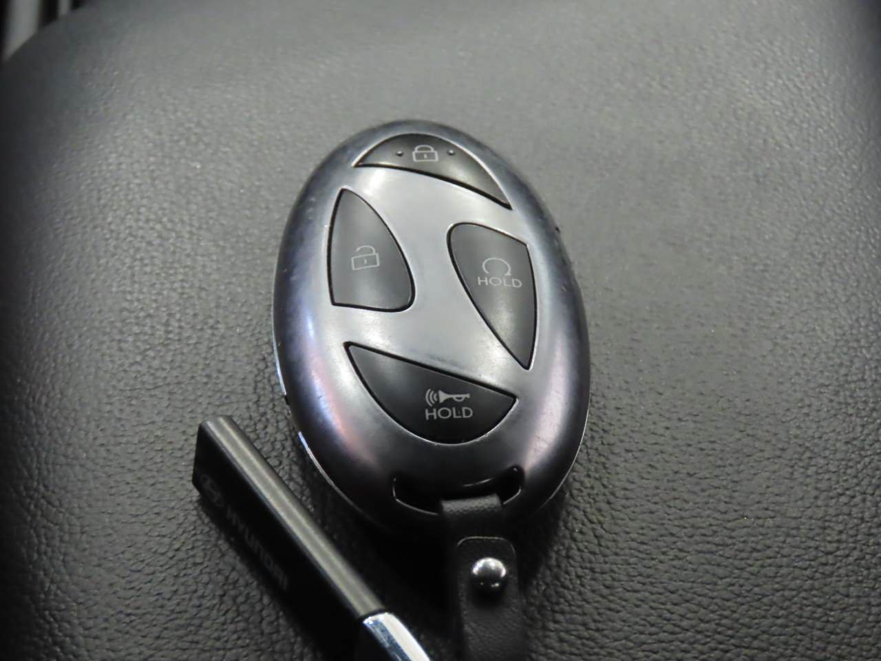Used 2026 Hyundai Elantra Sport FWD image 17