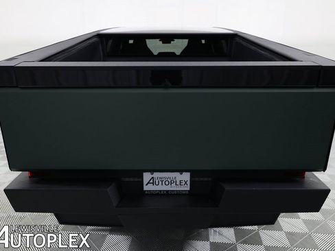 Used 2025 Tesla Cybertruck AWD Crew Cab image 8
