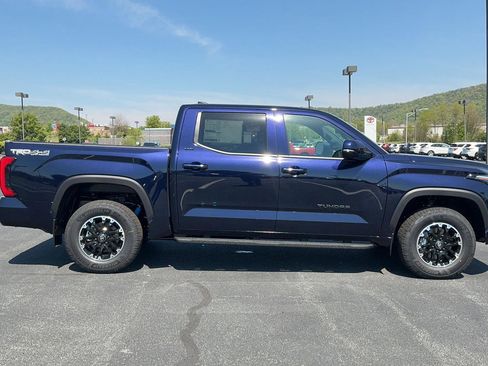 New 2026 Toyota Tundra SR5 AWD/4WD image 3