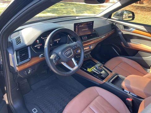 Used 2022 Audi Q5 2.0T Premium Plus w/ Premium Plus Package image 11